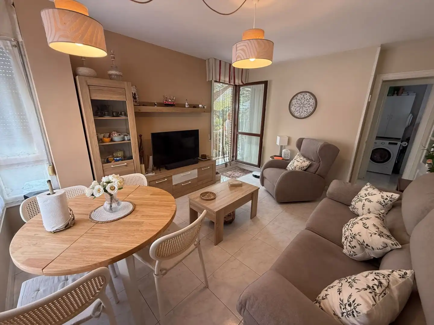 Wohnzimmer von Wohnung zum Verkauf in Noja mit Heizung, Terrasse und Abstellraum
