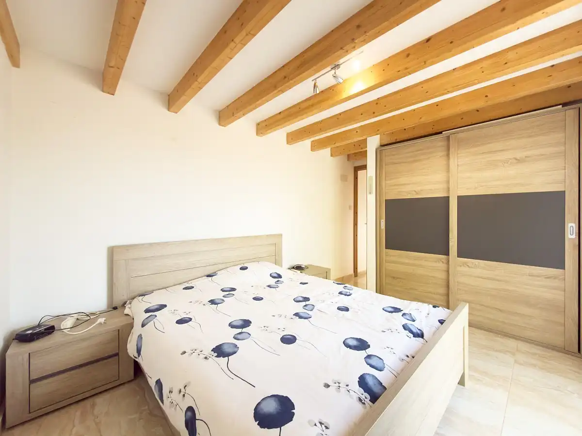 Schlafzimmer von Country house zum Verkauf in Aspe mit Klimaanlage, Heizung und Privatgarten