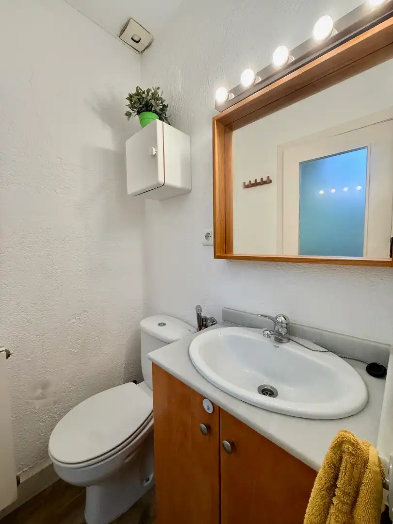 Baño de Casa adosada en venta en Barcelona con Aire acondicionado, Calefacción y Parquet