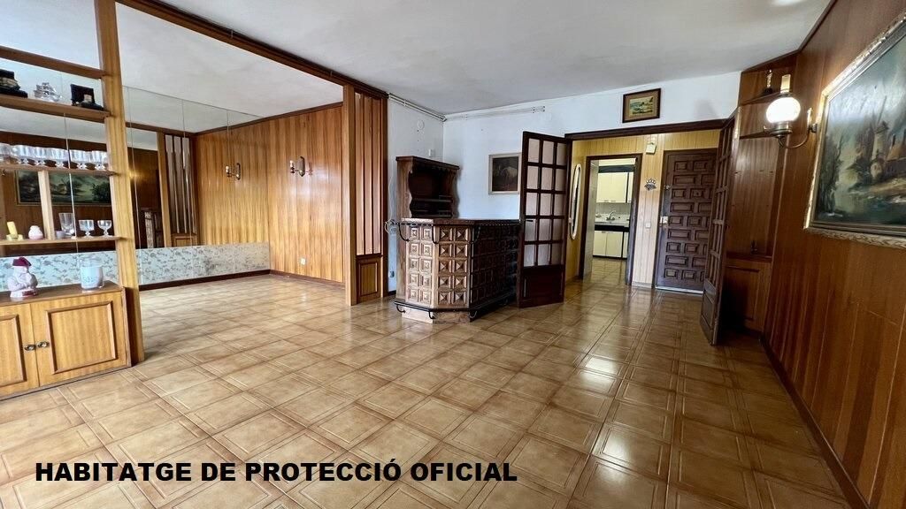 Flat for sale in Figueres  with Heating