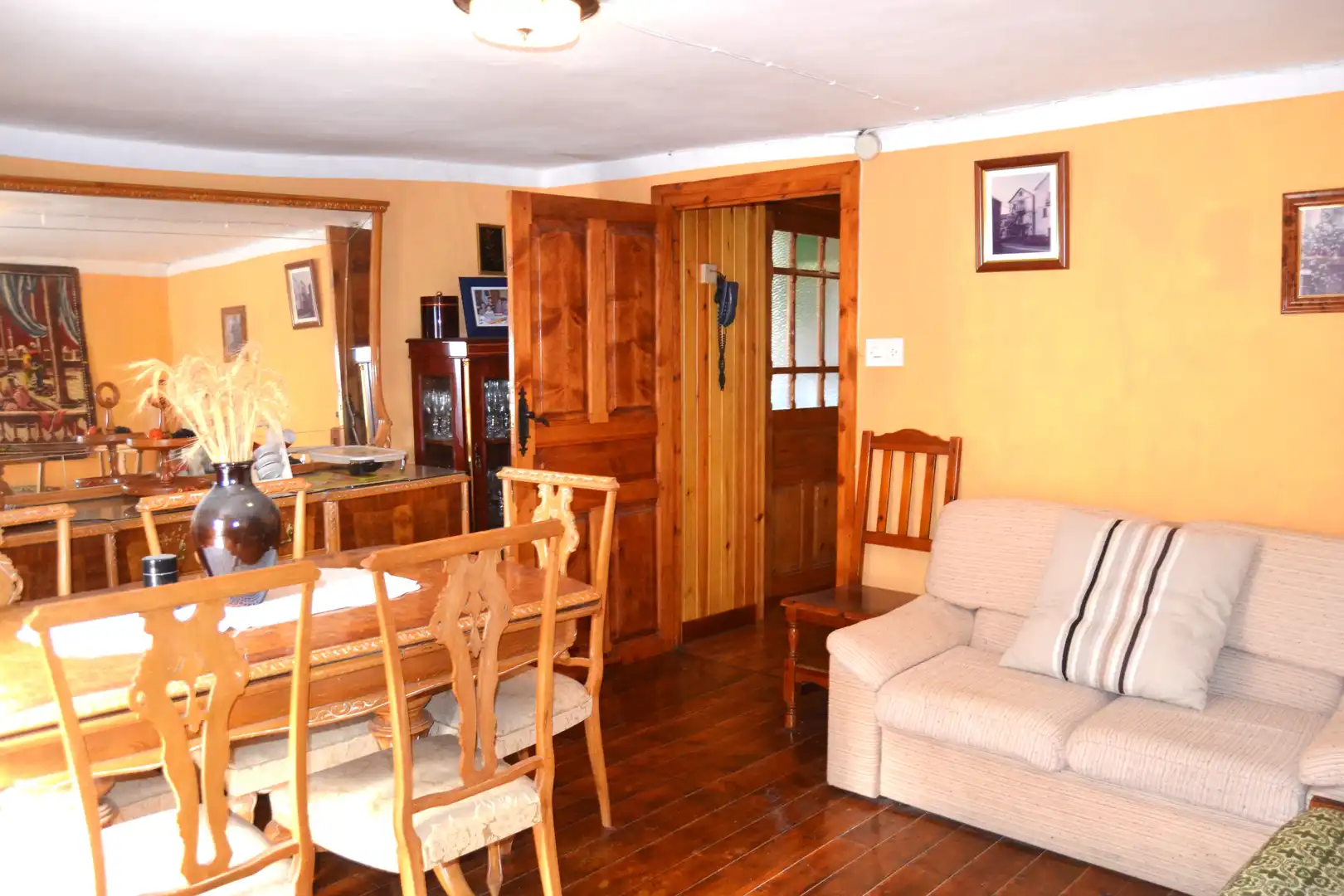 Comedor de Casa o chalet en venta en Aisa con Balcón