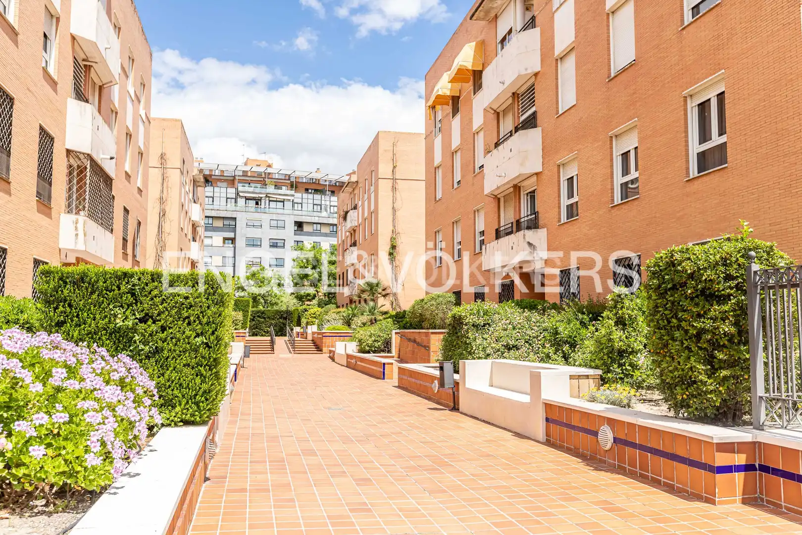 Vista exterior de Piso de alquiler en Sevilla con Aire acondicionado, Calefacción y Trastero