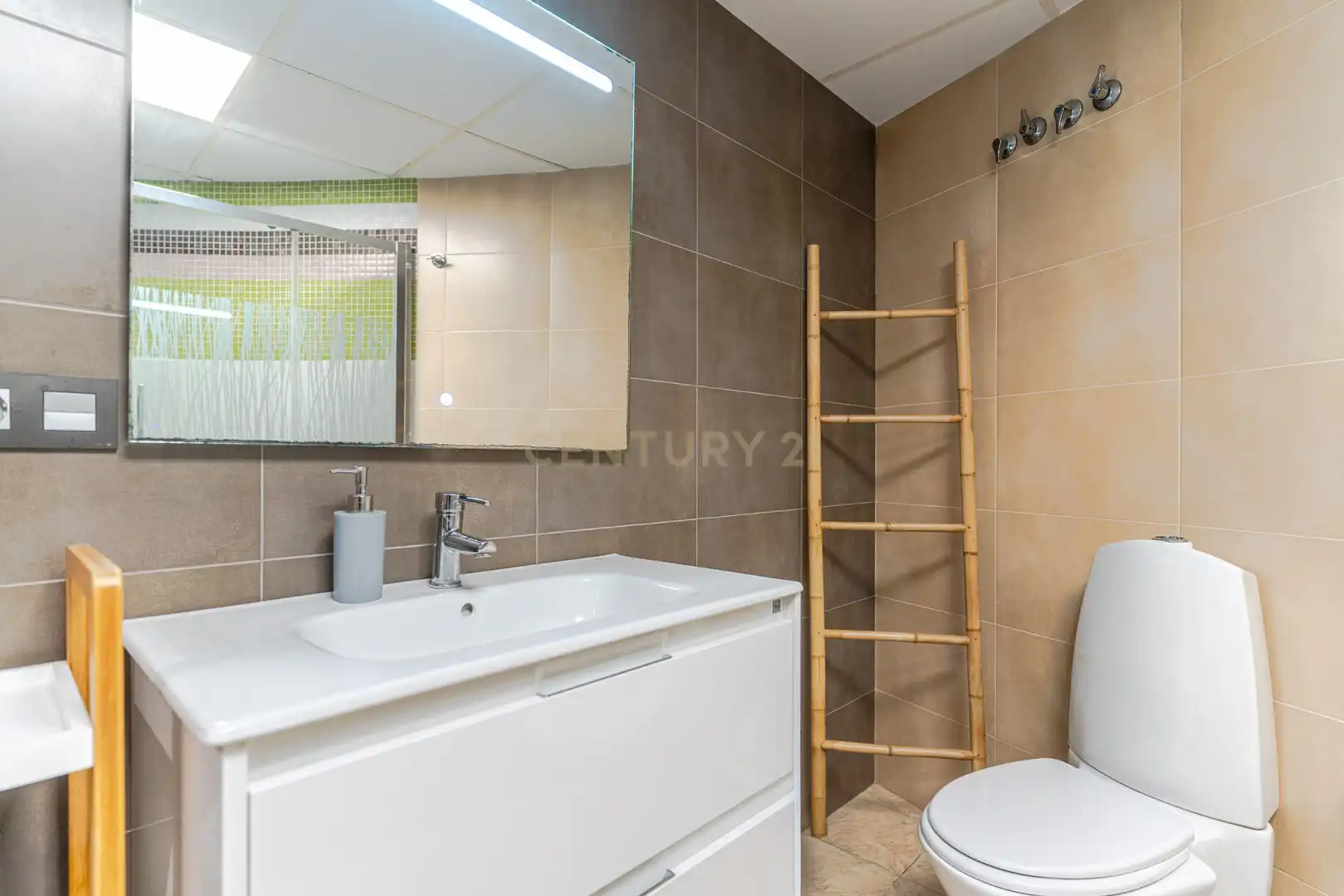 Baño de Casa o chalet en venta en Motril con Aire acondicionado, Jardín privado y Trastero
