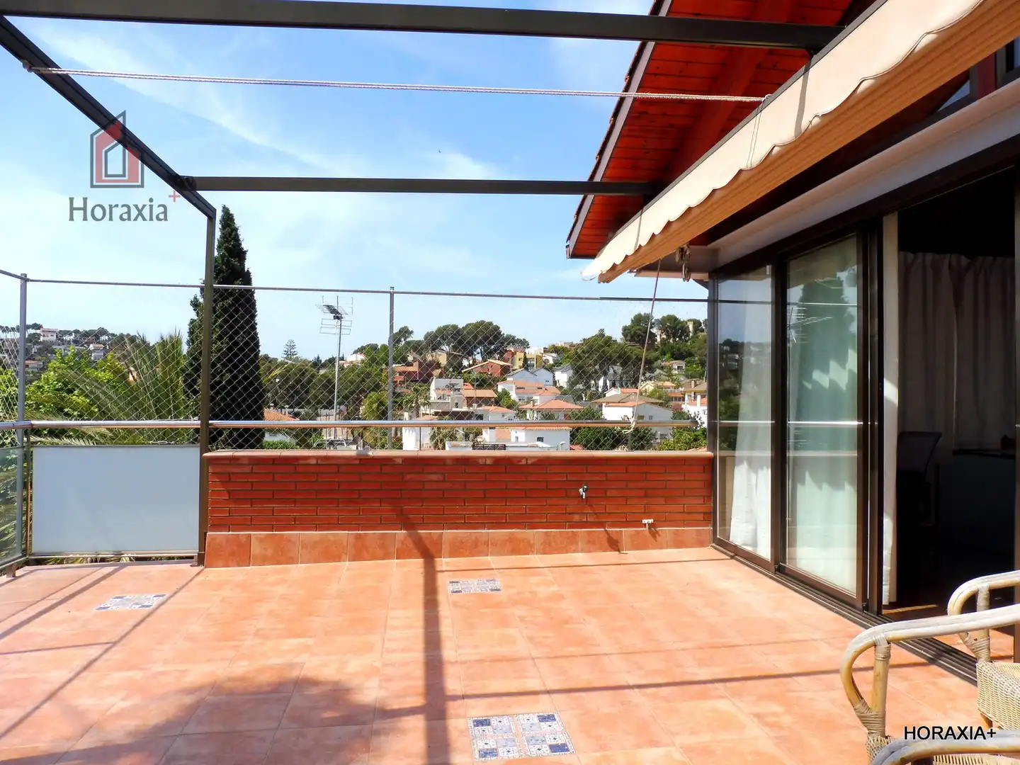 Terrasse von Haus oder Chalet zur Miete in Castelldefels mit Klimaanlage, Heizung und Privatgarten