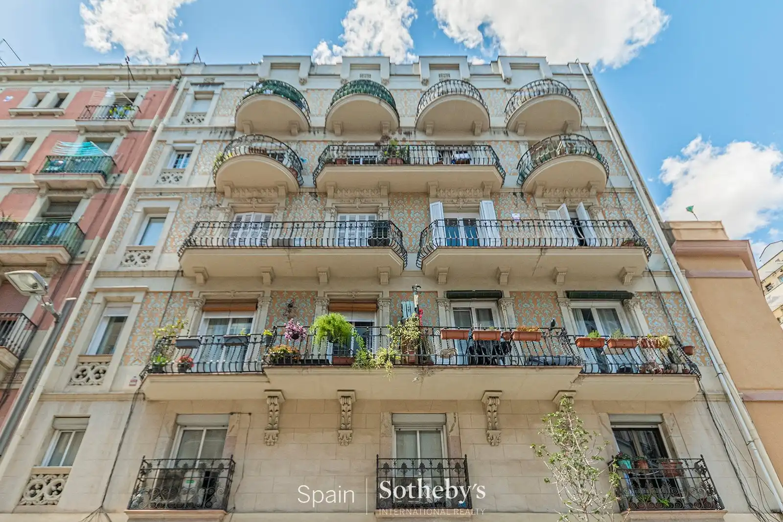 Vista exterior de Apartamento en venta en Barcelona con Aire acondicionado y Calefacción