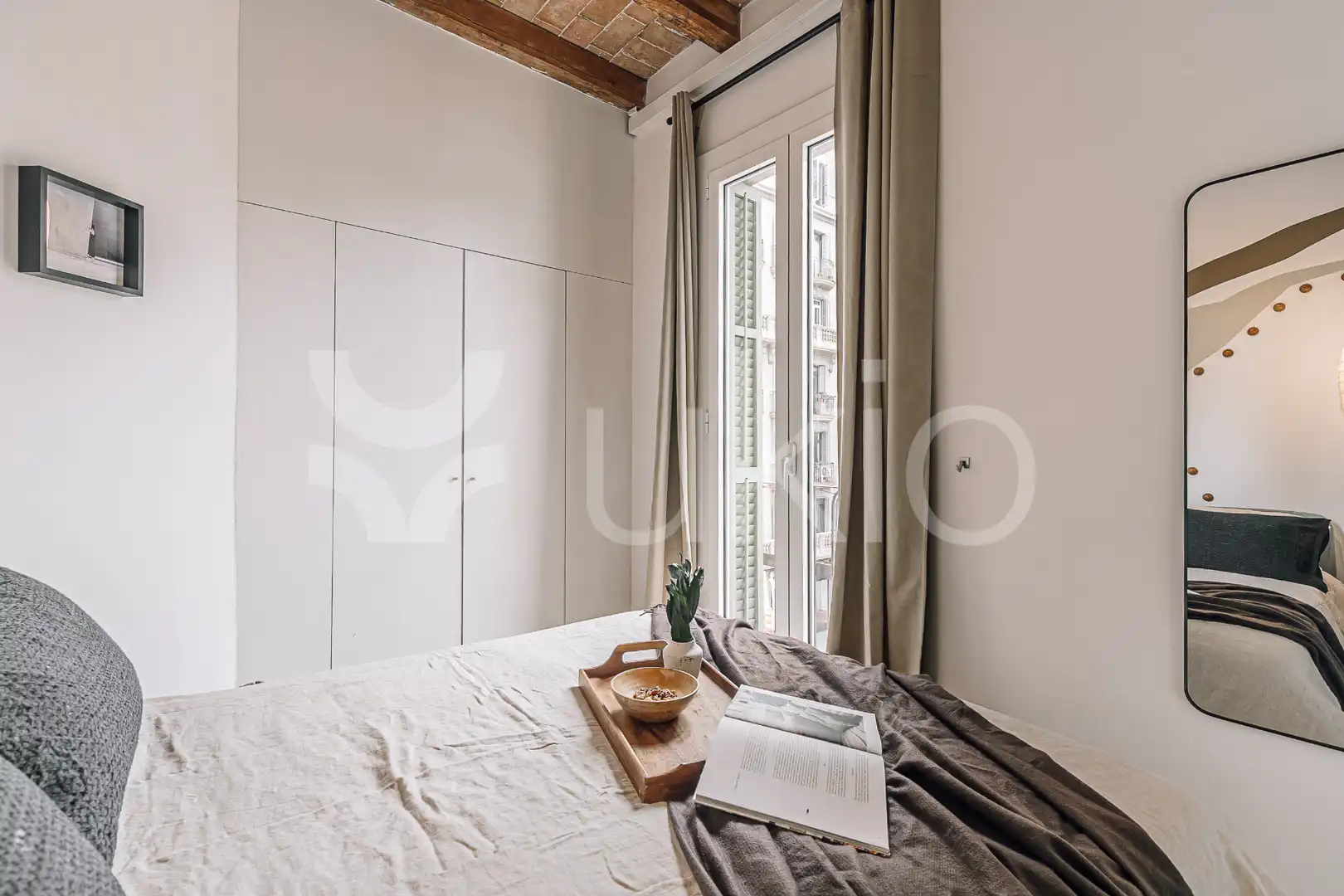Schlafzimmer von Wohnungen zur Miete in Barcelona mit Klimaanlage, Heizung und Möbliert