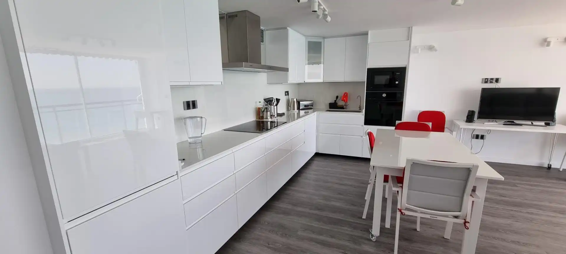 Cuina de Apartament de lloguer en Alicante / Alacant amb Aire condicionat i Moblat