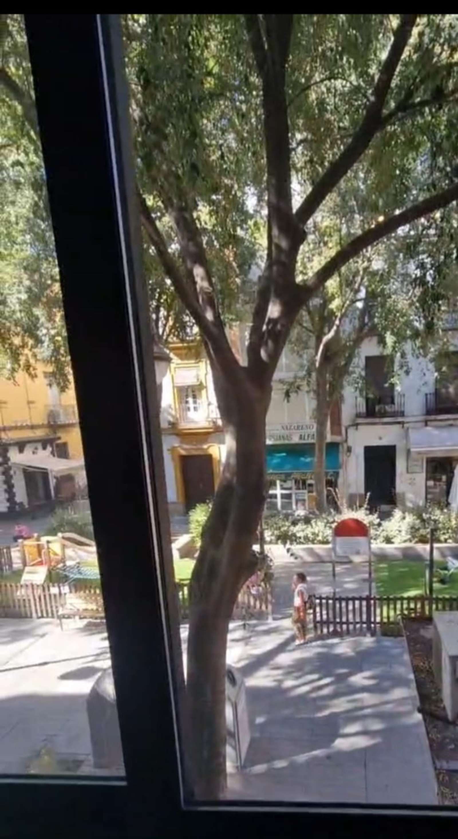 Exterior view of Apartment to share in  Sevilla Capital  with Air Conditioner and Terrace