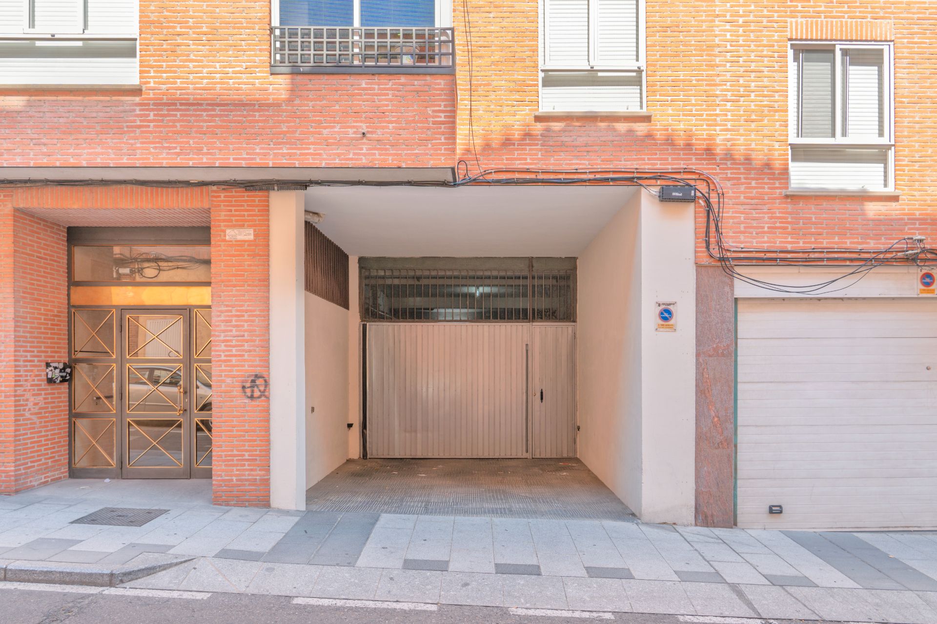 Vista exterior de Garatge en venda en Salamanca Capital