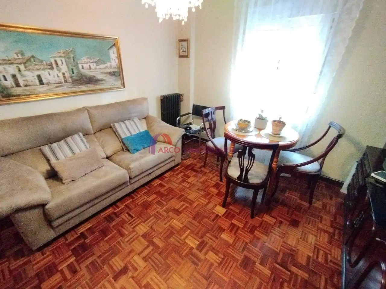 Sala d'estar de Pis en venda en Burgos amb Calefacció, Parquet i Traster