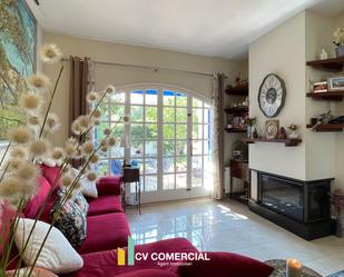 Living room of Single-family semi-detached for sale in El Vendrell  with Air Conditioner, Heating and Private garden