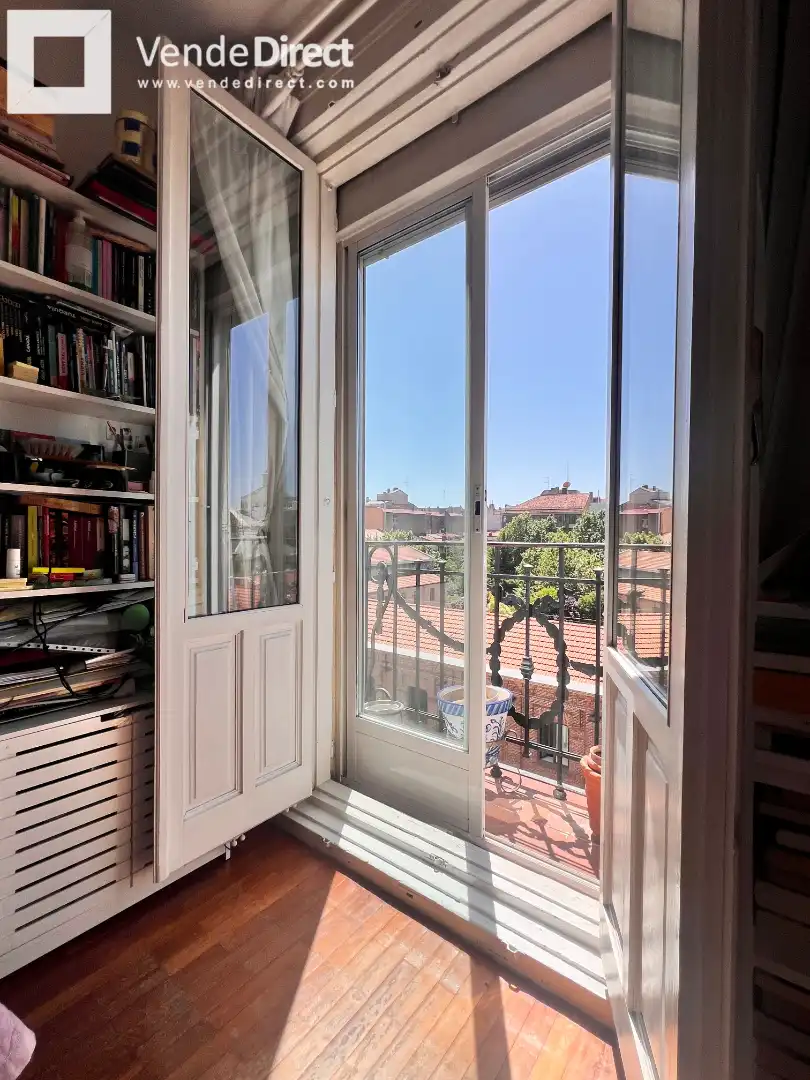 Terraza de Piso en venta en Madrid con Trastero, Amueblado y Balcón