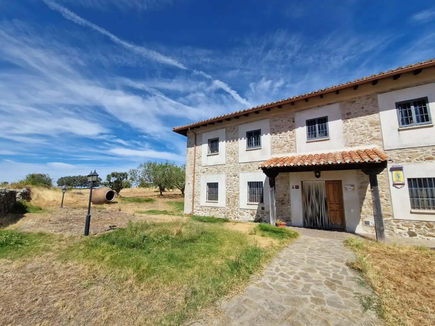 Exterior view of Houses for sale in Oliva de Plasencia  with Air Conditioner, Heating and Private garden