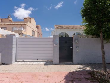 House with pool for sale in Campo de Murcia
