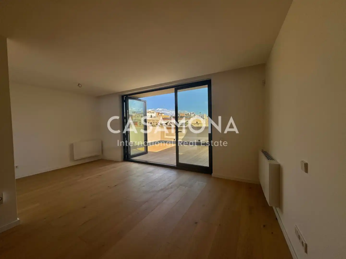 Vista exterior de Ático en venta en Barcelona con Aire acondicionado, Calefacción y Terraza