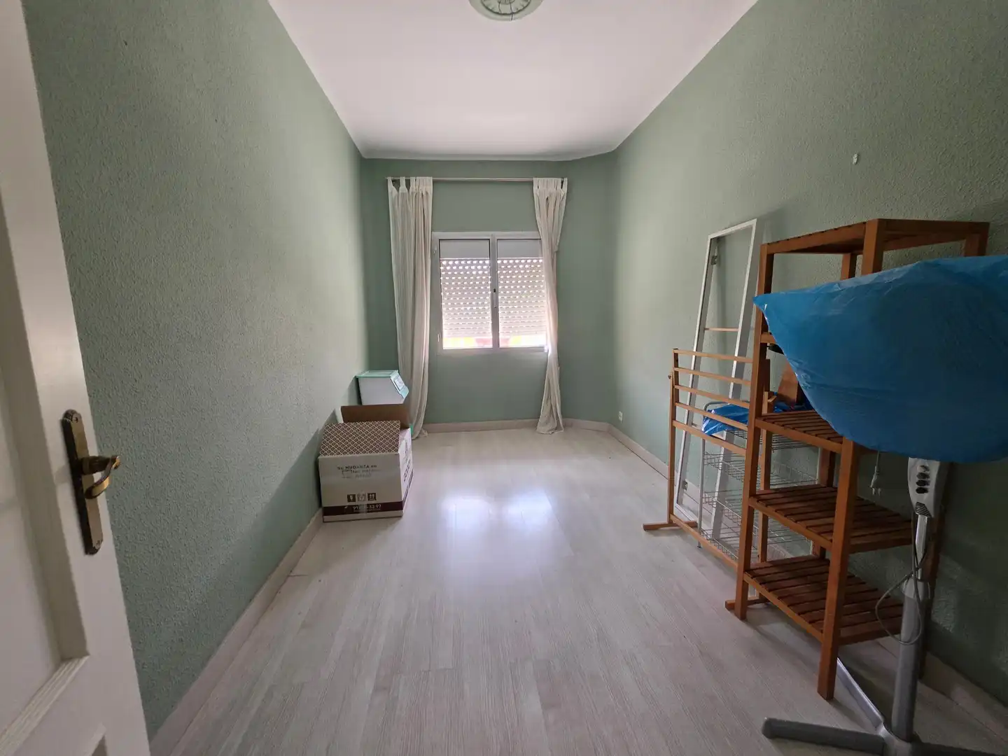 Habitación de Piso en venta en Madrid con Calefacción y Terraza