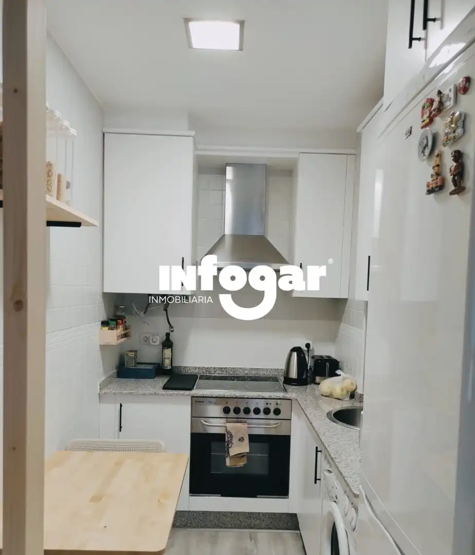 Cocina de Piso de alquiler en A Guarda   con Calefacción, Parquet y Trastero