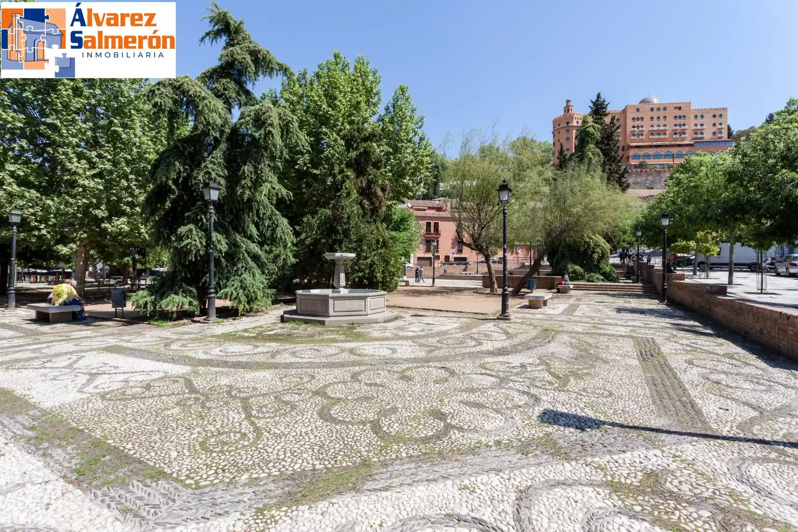 Garden of Flat for sale in Granada  with Air Conditioner