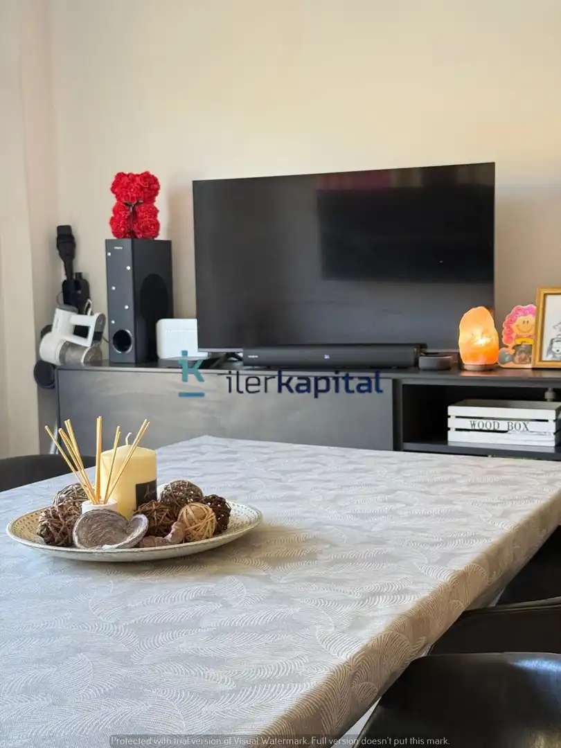 Sala d'estar de Dúplex en venda en Castelló de Farfanya amb Aire condicionat, Calefacció i Terrassa