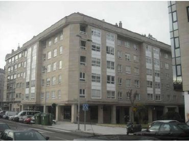 Pis en venda a Calle José Gómez Posada Curros