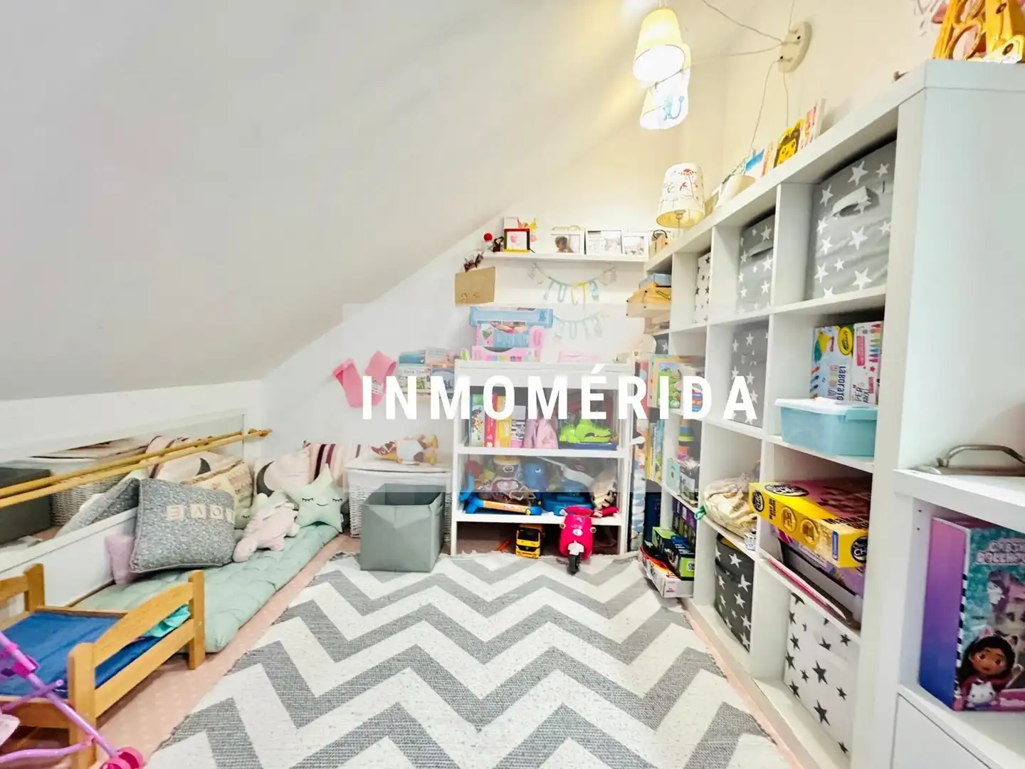 Casa adosada en venta en Mérida con Aire acondicionado, Calefacción y Jardín privado