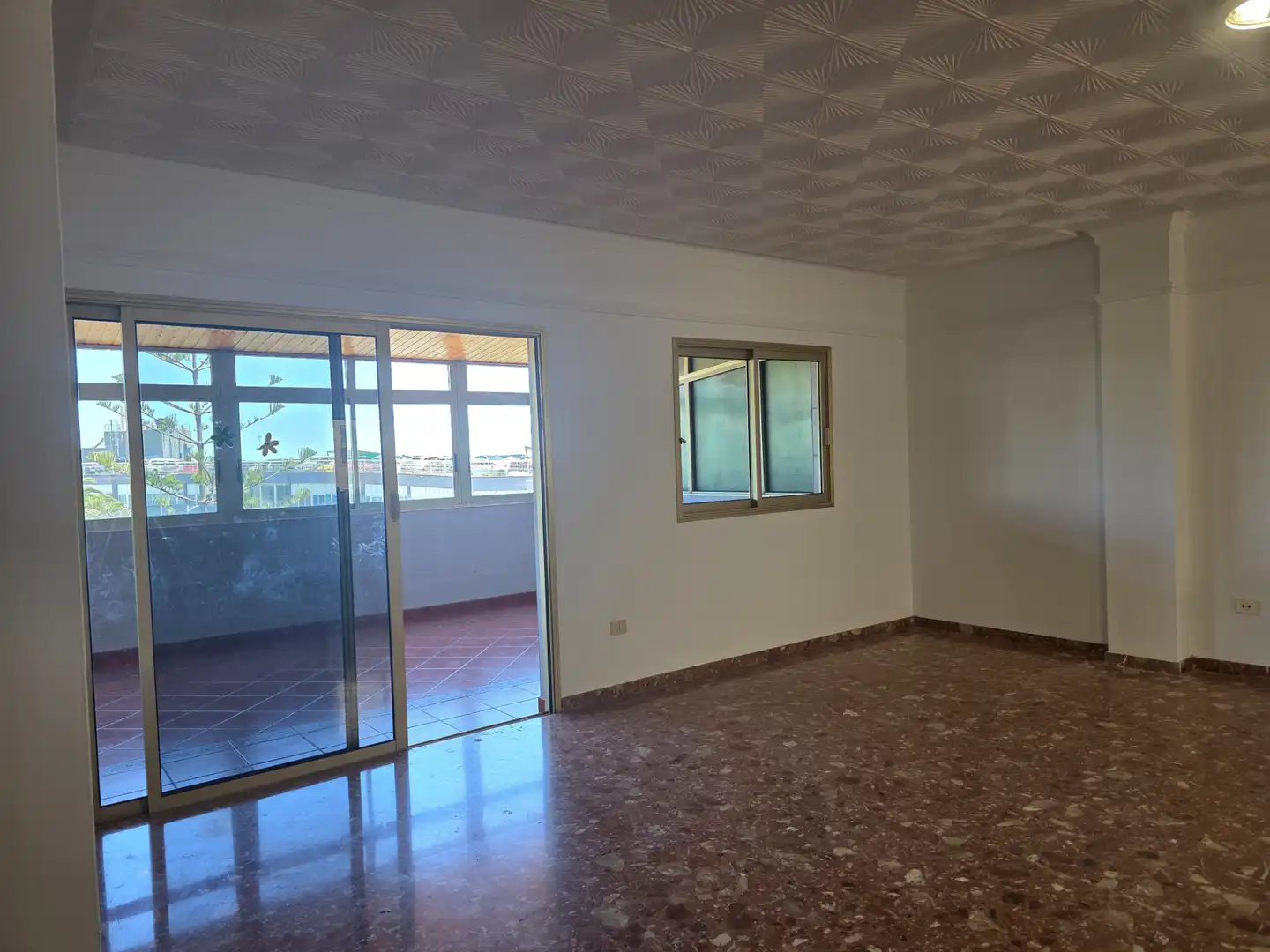 Sala de estar de Ático en venta en San Cristóbal de la Laguna con Terraza, Trastero y Horno