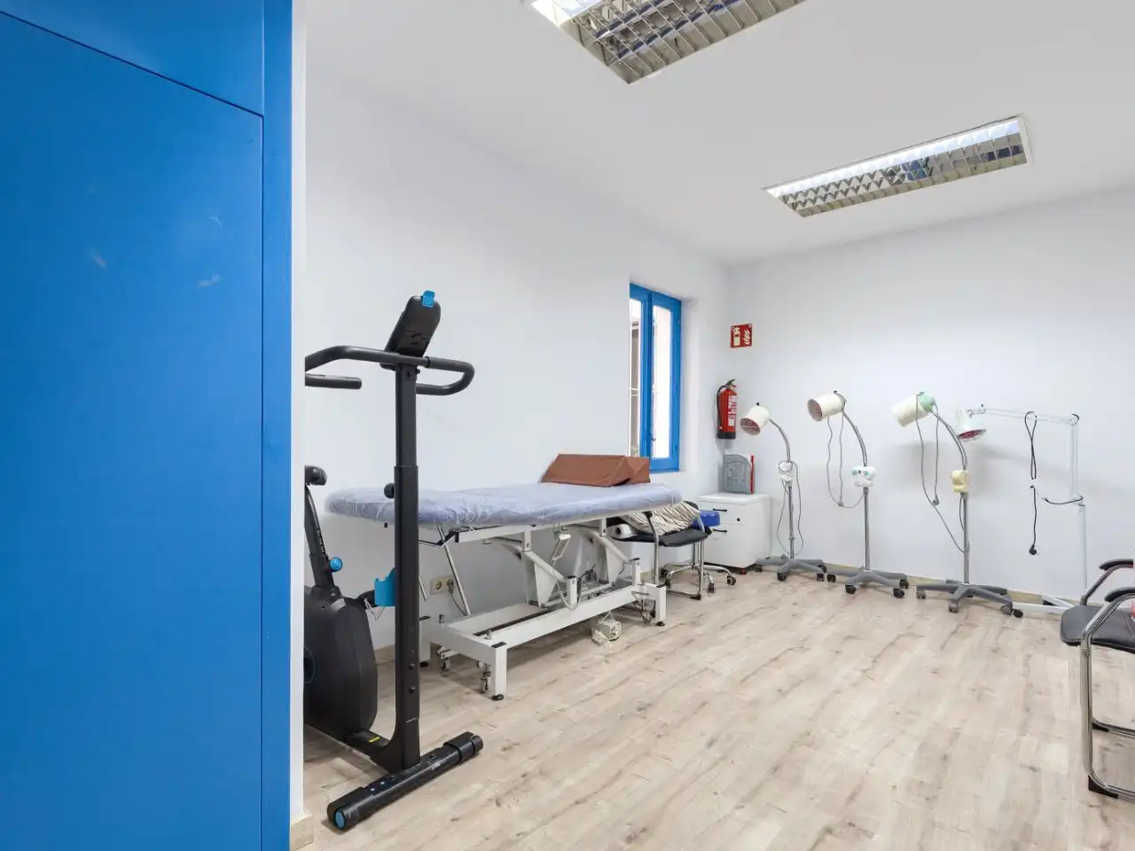 Commercial properties for rent in Madrid  with Air Conditioner, Heating and Furnished