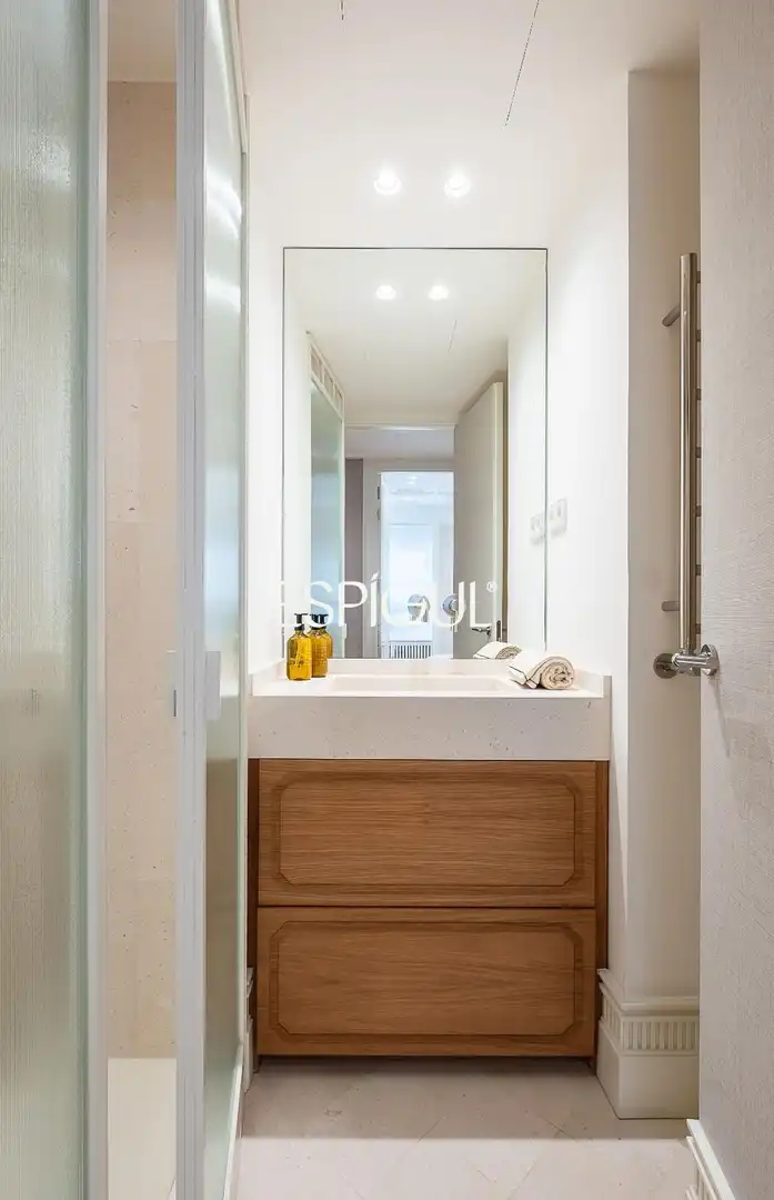 Baño de Piso en venta en Madrid con Aire acondicionado, Calefacción y Terraza