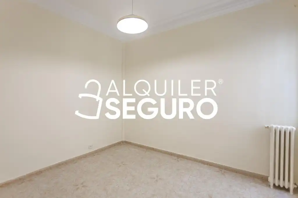3 hab, 90m² en Ríos Rosas - Nuevos Ministerios, Chamberí, Madrid - Image 4