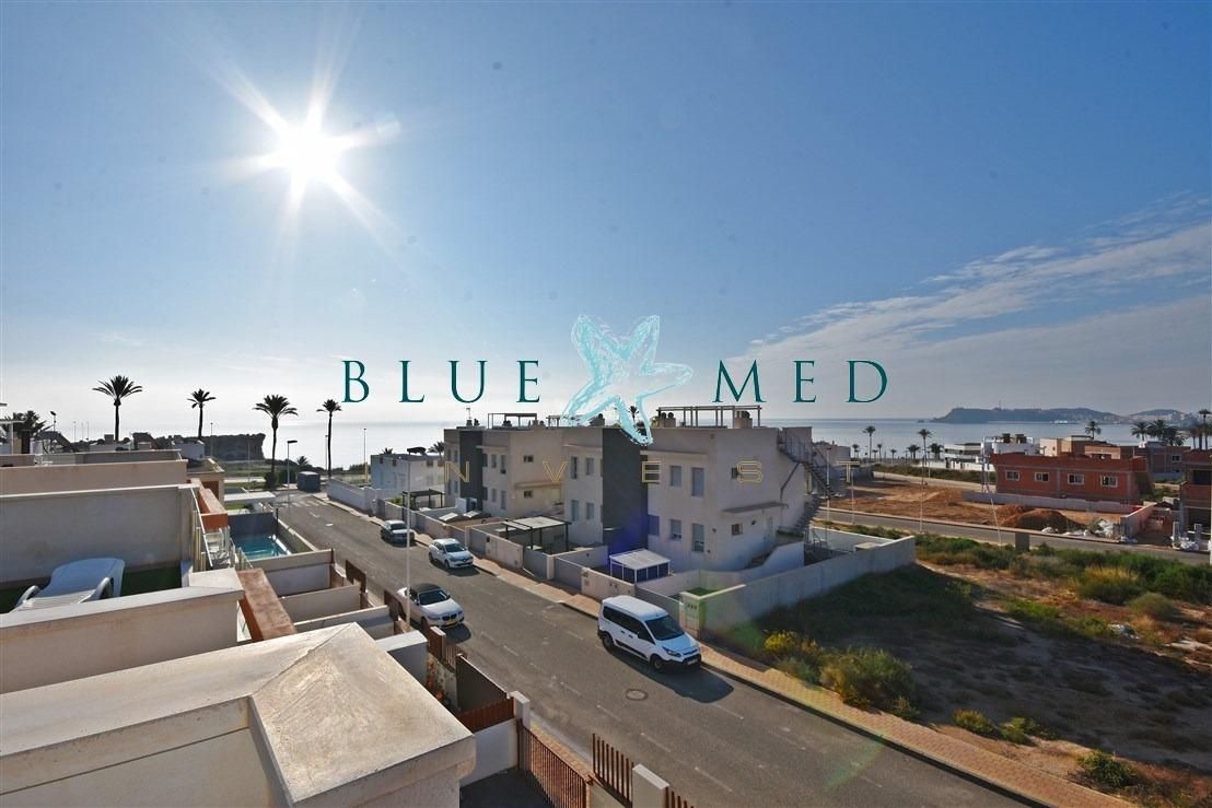 Vista exterior de Àtic en venda en Mazarrón amb Aire condicionat, Calefacció i Terrassa