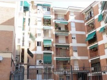 Flat with lift for sale in San Bartolomé - Millán de Priego
