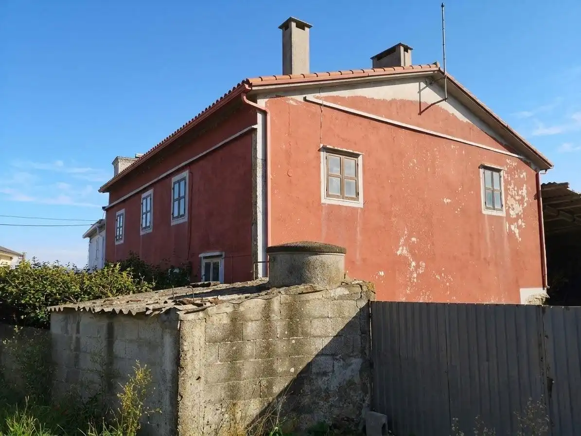 Houses for sale in Arteixo, A Coruña