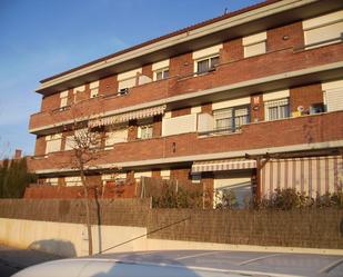 Exterior view of Duplex to rent in Les Franqueses del Vallès  with Air Conditioner, Terrace and Balcony