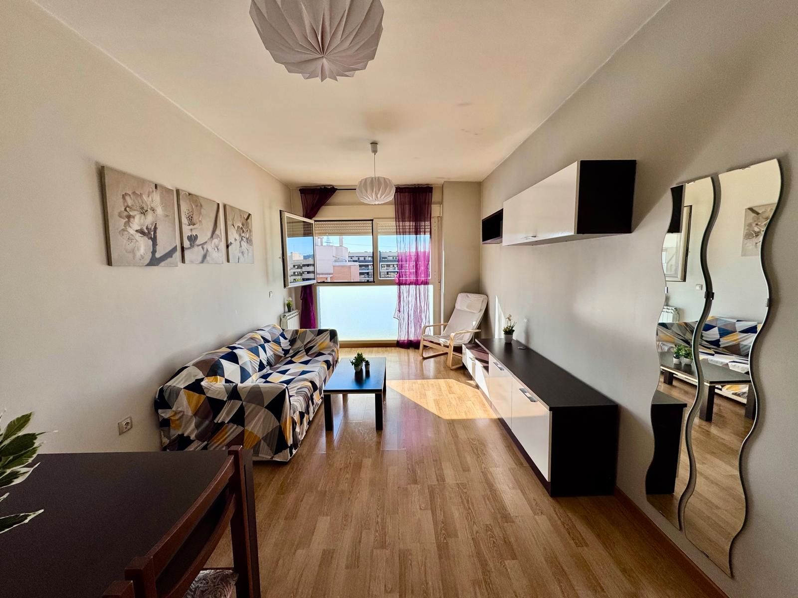 Living room of Flat for sale in Alcalá de Henares  with Heating, Private garden and Terrace