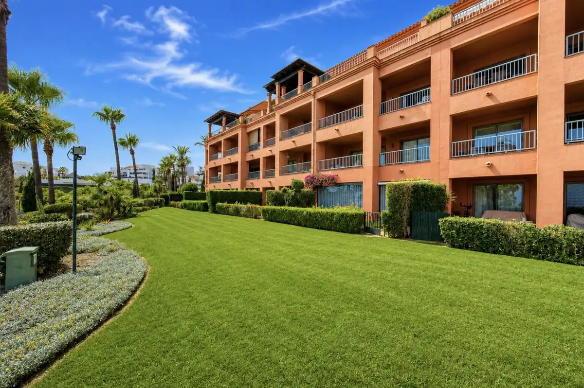 Vivienda con piscina en venta en Los Flamingos, imagen 7