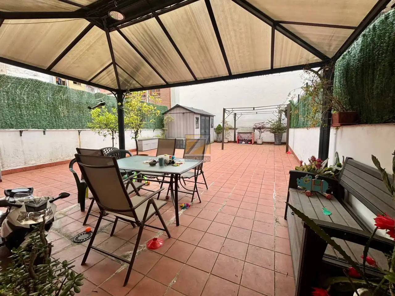 Terraza de Piso en venta en Oviedo  con Calefacción, Parquet y Terraza