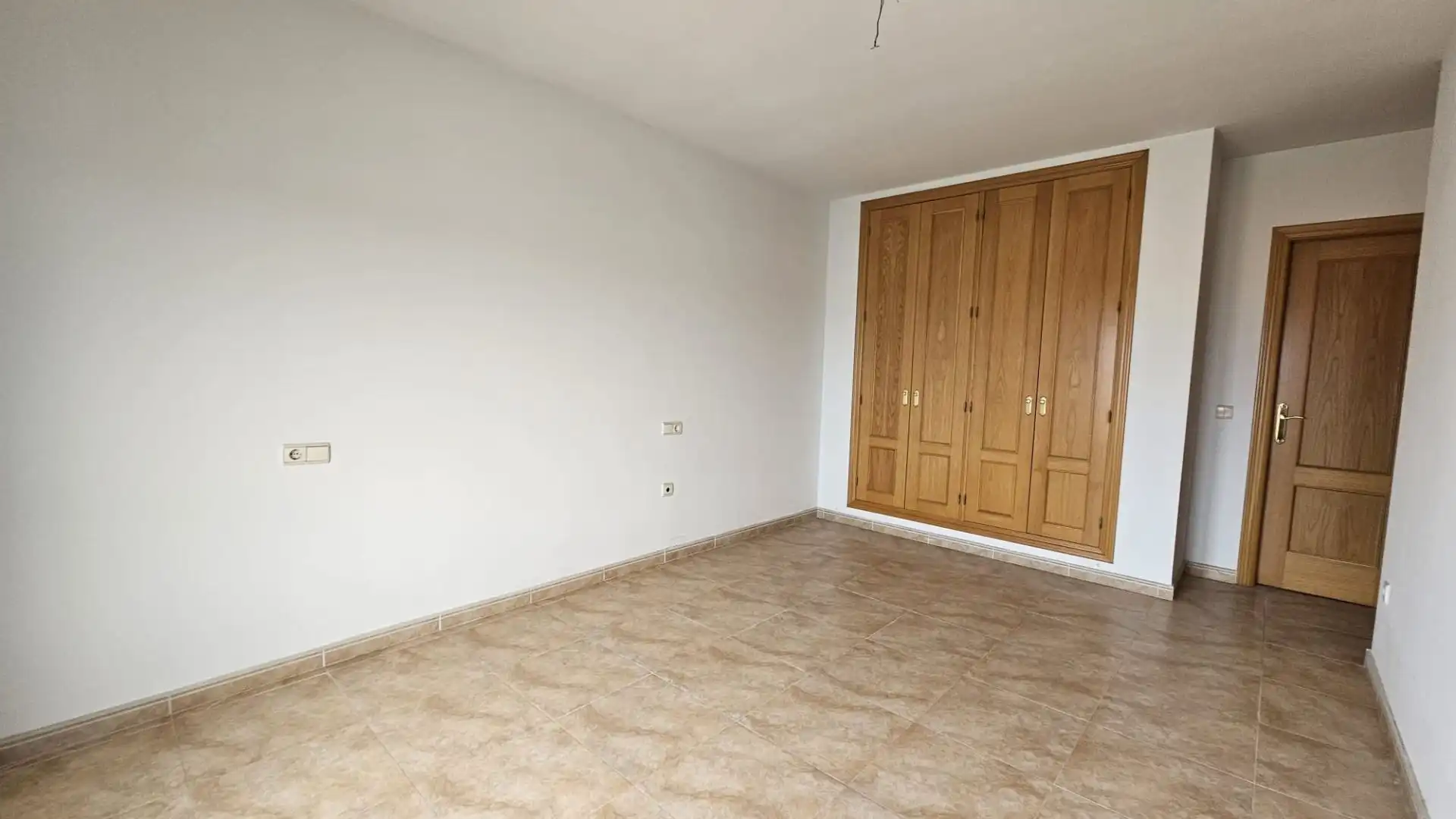 Habitación de Piso en venta en Torrijos con Calefacción, Terraza y Trastero