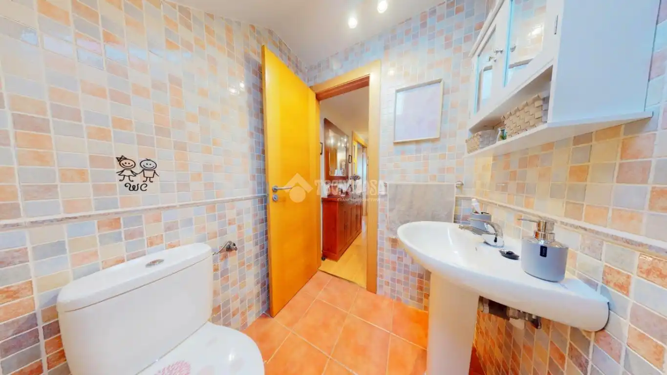 Bathroom of Flat for sale in Uceda  with Air Conditioner
