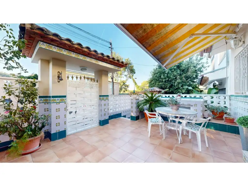 Terrasse von Haus oder Chalet zum Verkauf in Torrent mit Klimaanlage