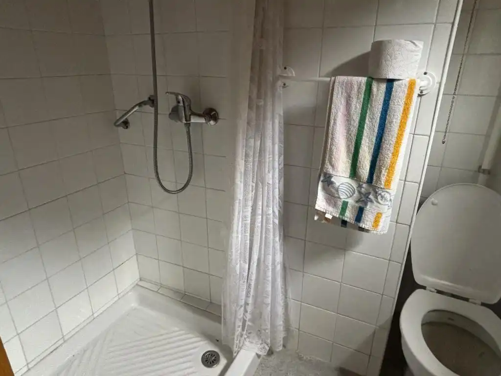 Bany de Casa o xalet en venda en Ortigueira amb Terrassa i Traster