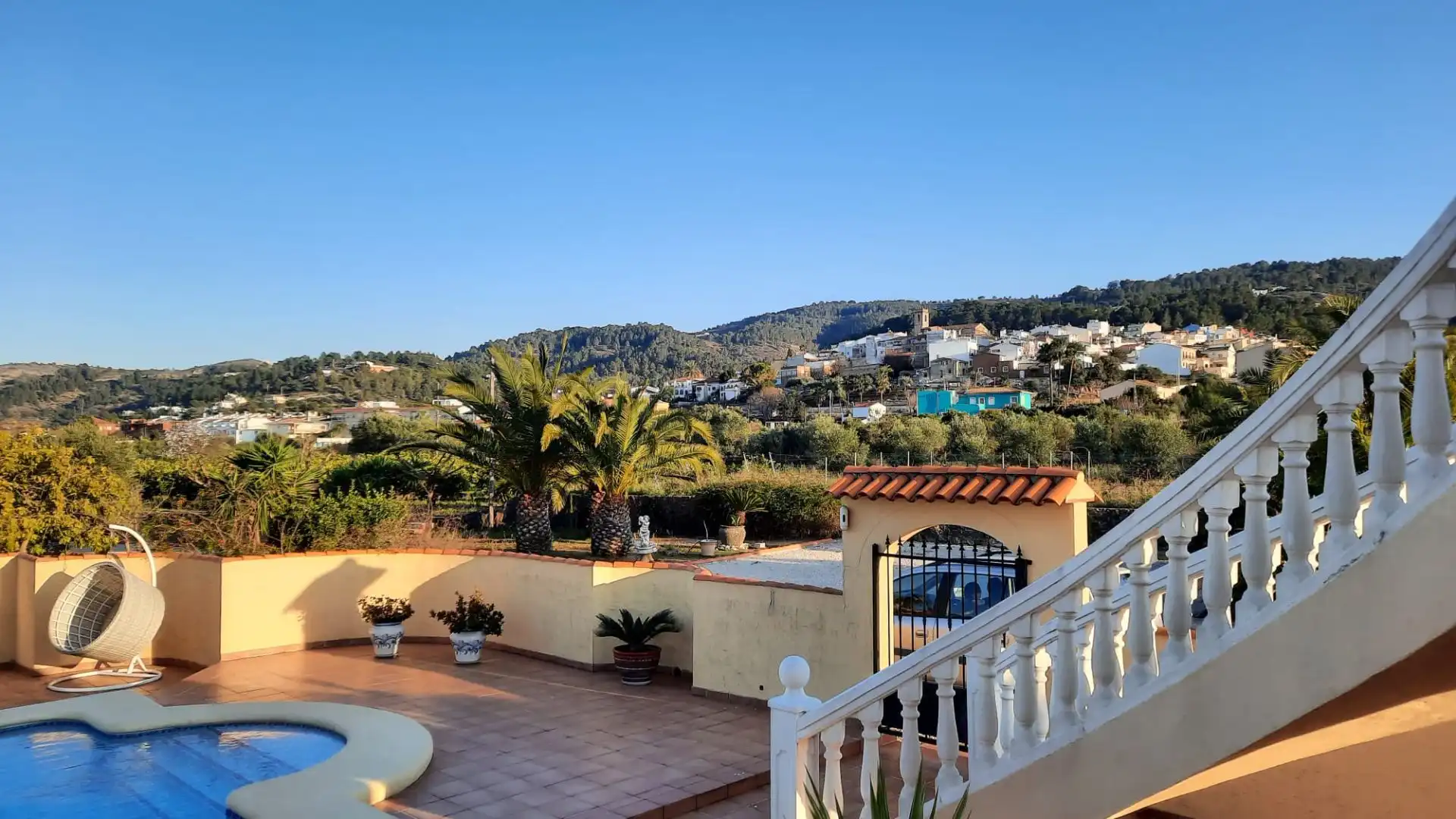 Vista exterior de Finca rústica en venda en Benidoleig amb Jardí privat, Terrassa i Piscina