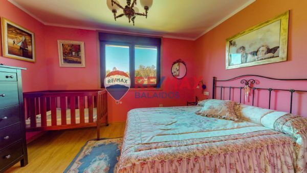 Dormitori de Casa o xalet en venda en Ponteareas amb Jardí privat, Traster i Piscina