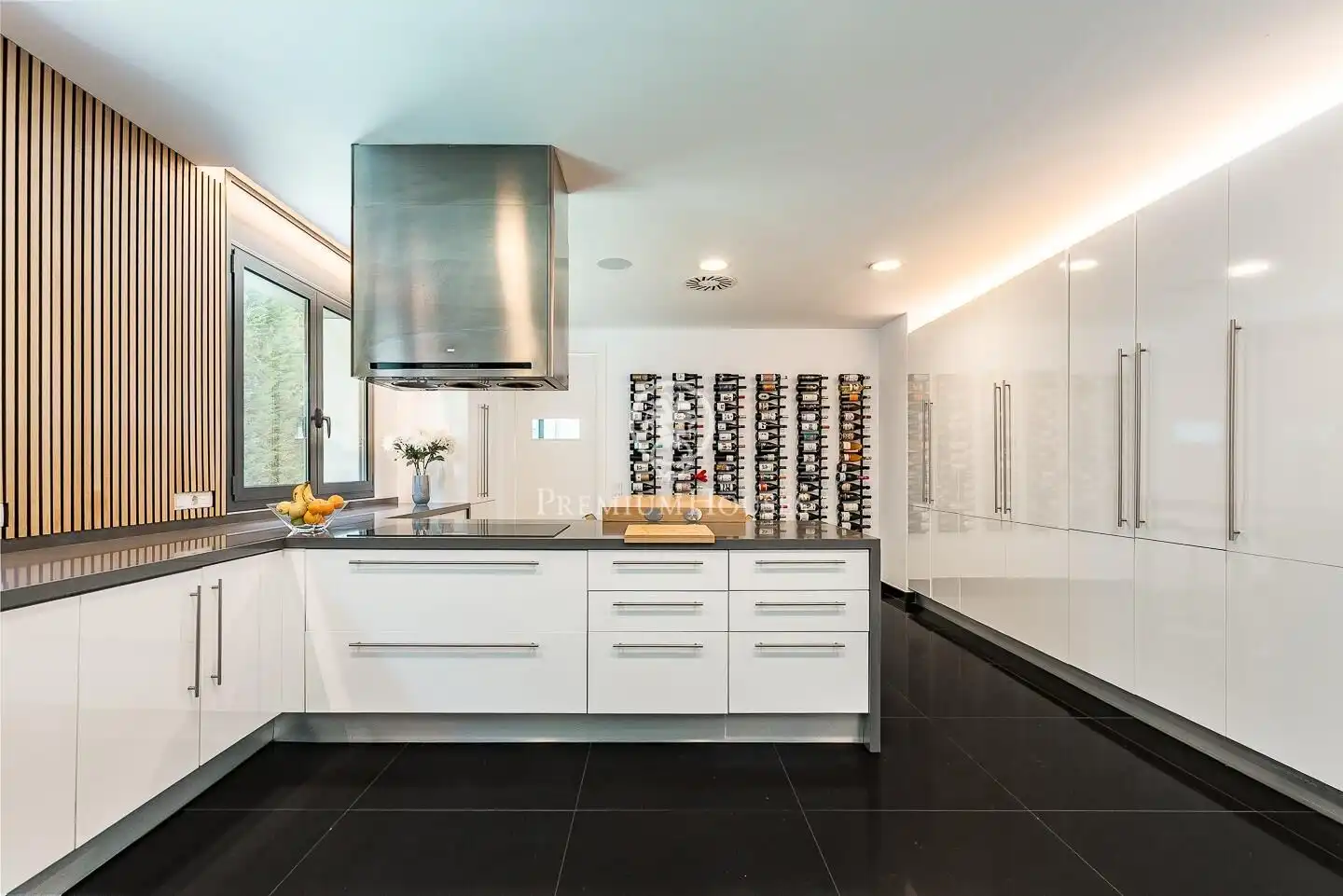 Kitchen of Houses for sale in Sant Cugat del Vallès  with Air Conditioner, Heating and Private garden