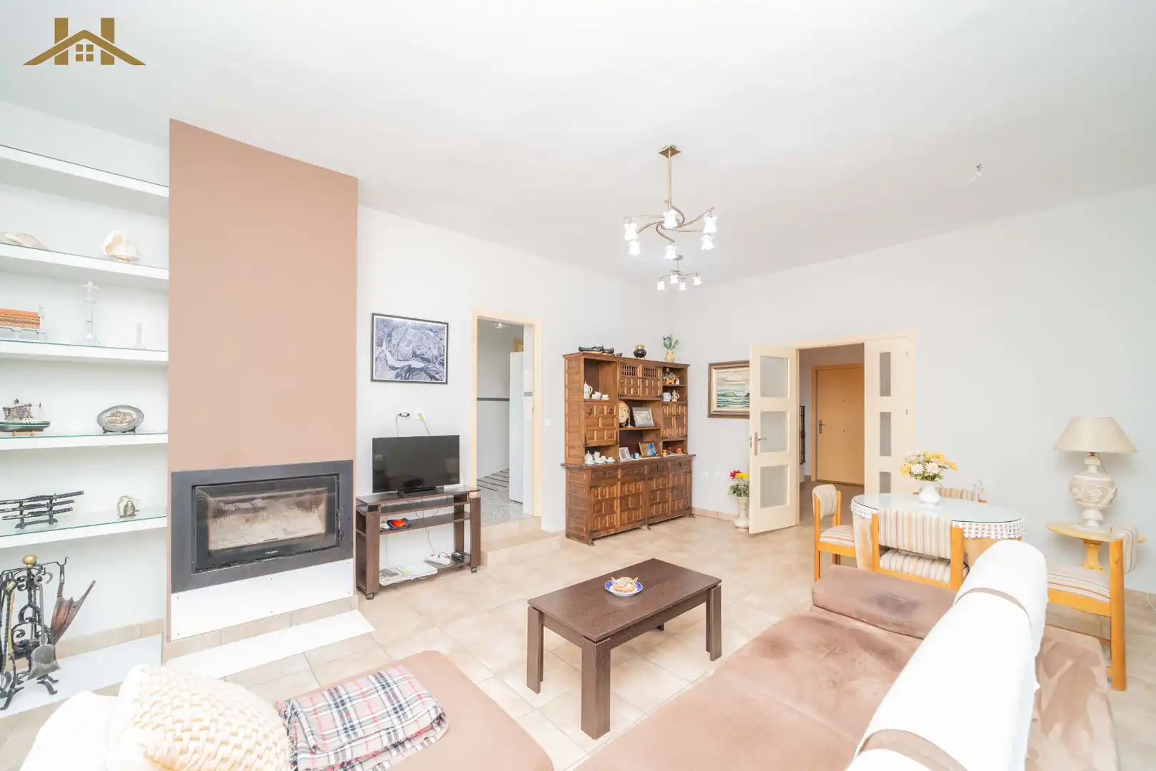 Sala de estar de Casa o chalet en venta en Aldea del Fresno con Aire acondicionado, Calefacción y Jardín privado