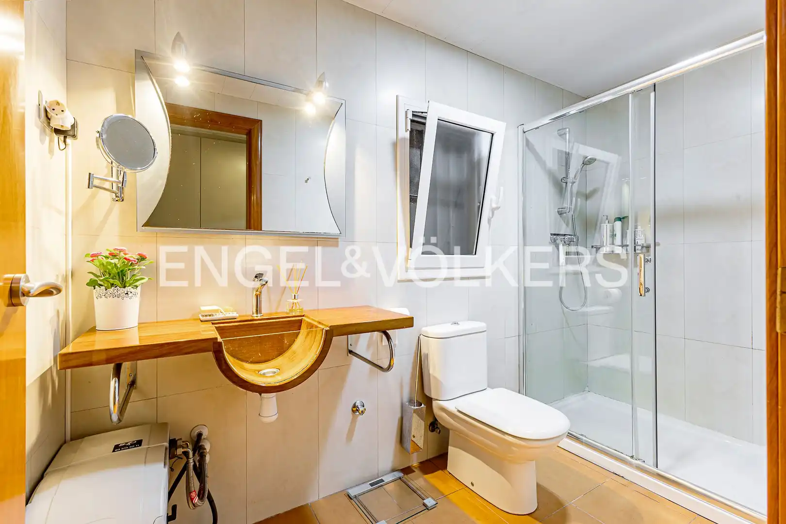 Badezimmer von Wohnungen zum Verkauf in Torrelles de Llobregat mit Heizung und Terrasse
