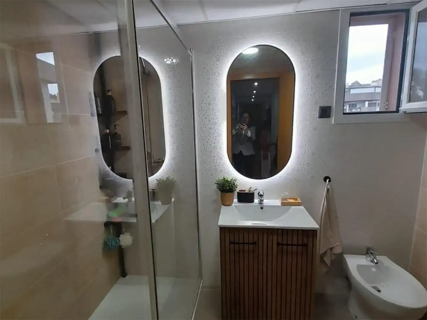 Bany de Pis de lloguer en Málaga amb Aire condicionat, Parquet i Piscina