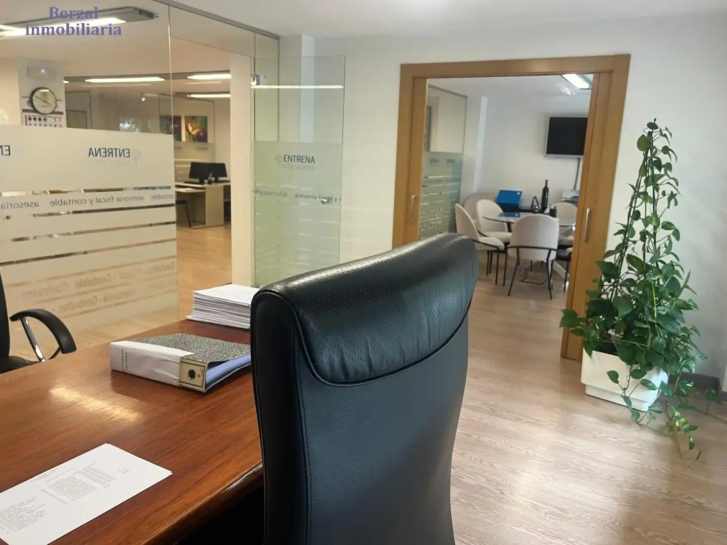 Office for rent in  Logroño  with Heating and Furnished