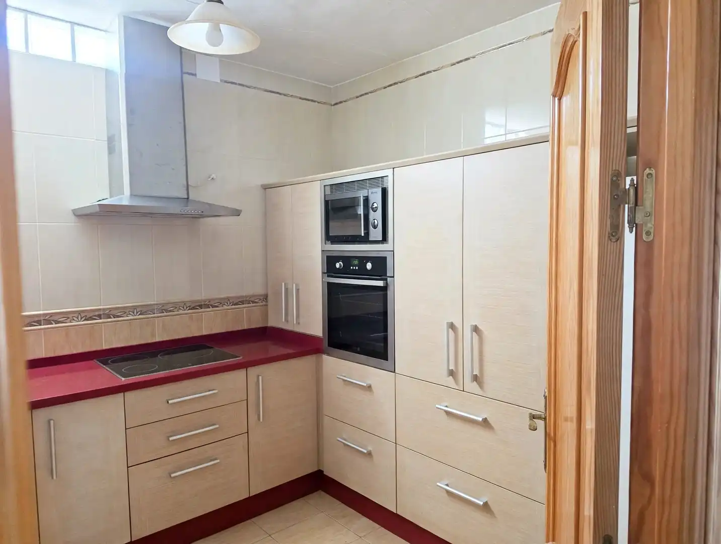 Casa con piscina en venta en Calle Tintoreros, imagen 3