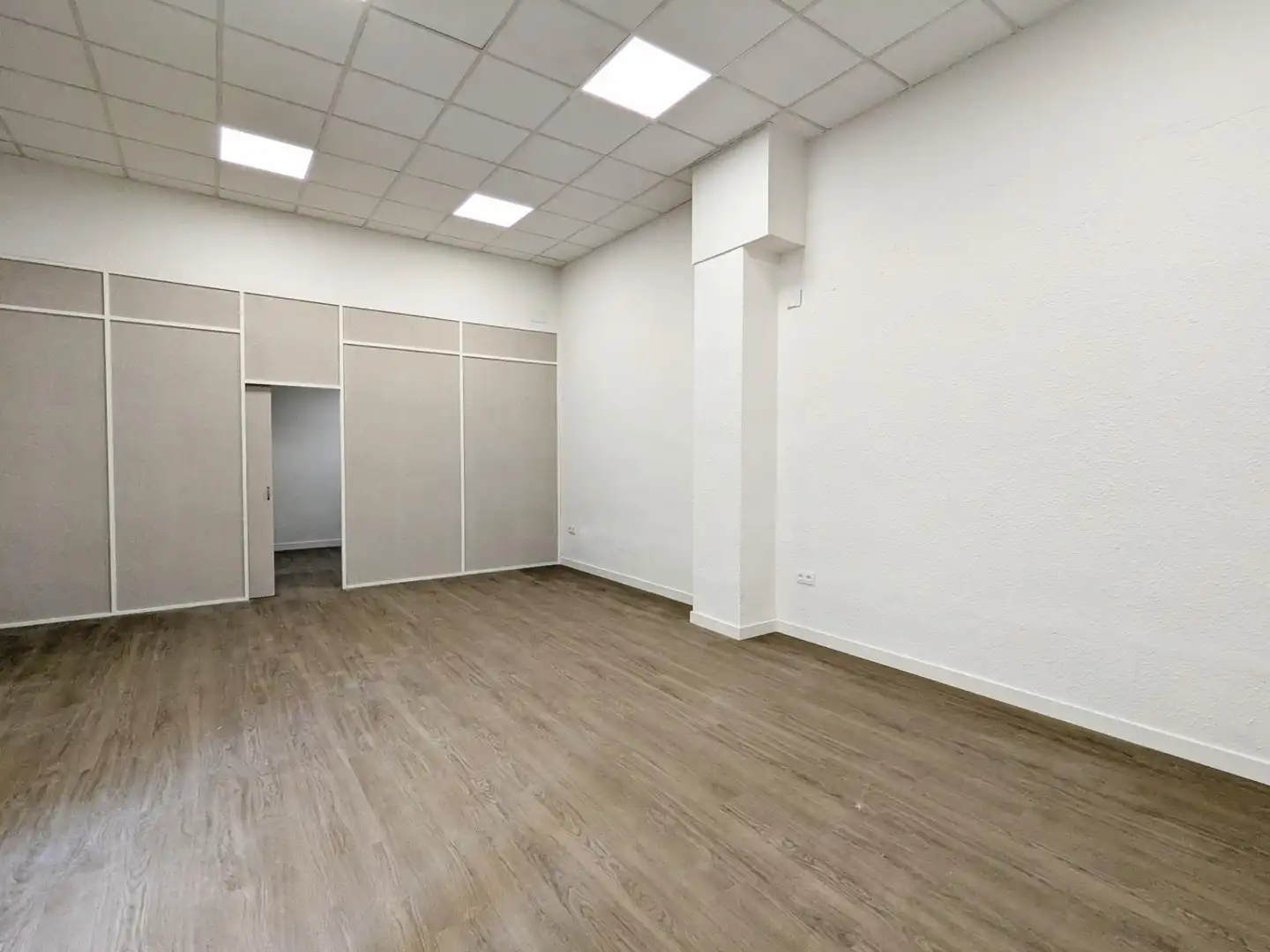 Commercial properties for rent in Valencia  with Air Conditioner