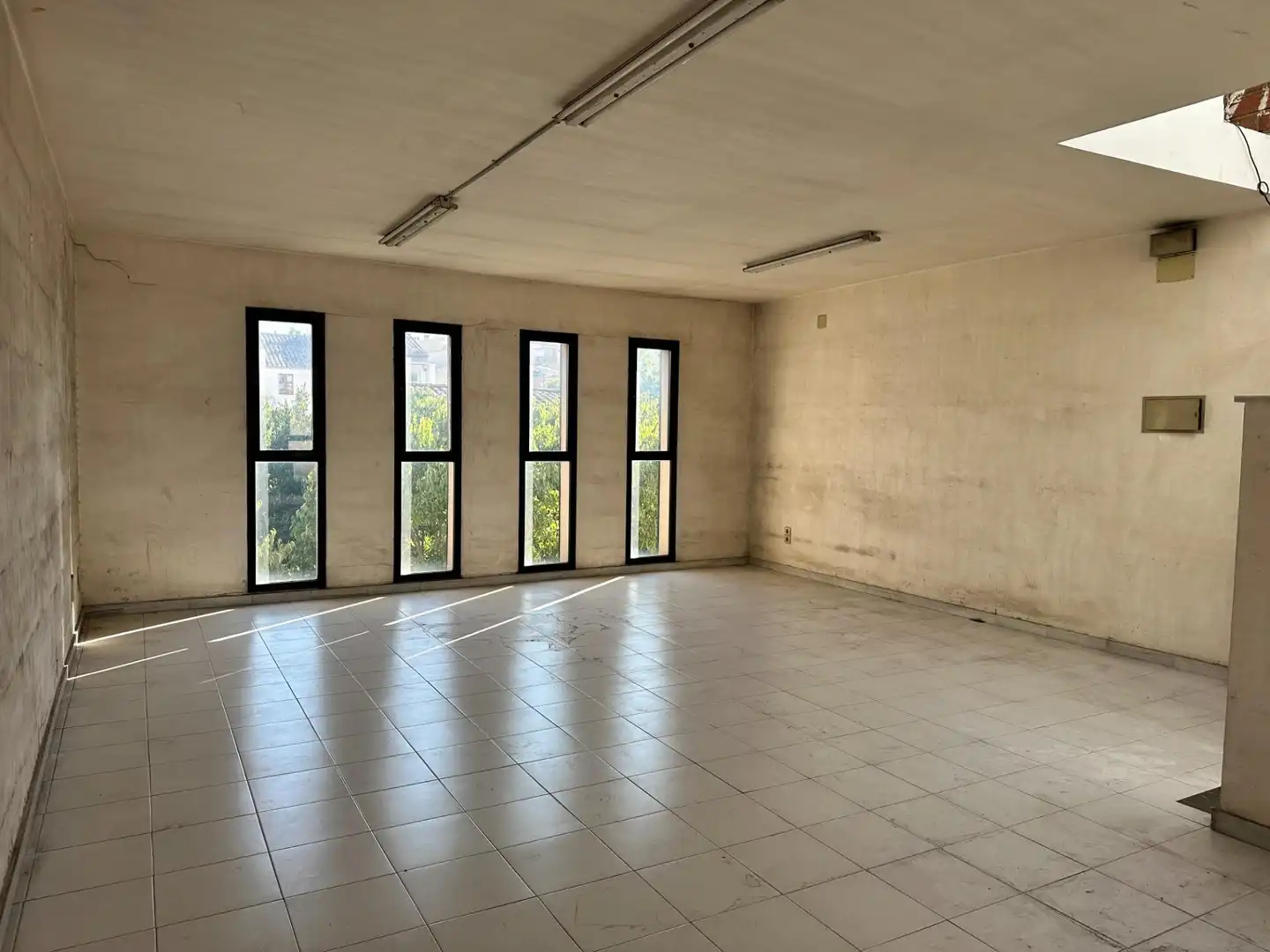 Gebäude zum Verkauf in Rubí